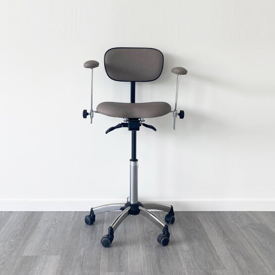 Ergonomische tabouret met rugleuning en armsteunen - VOG - 1880 / 770 - outlet 